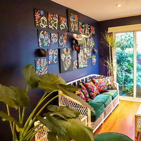 Luxurious Mid Century Modern Folk Art Home Mexico City Exterior photo