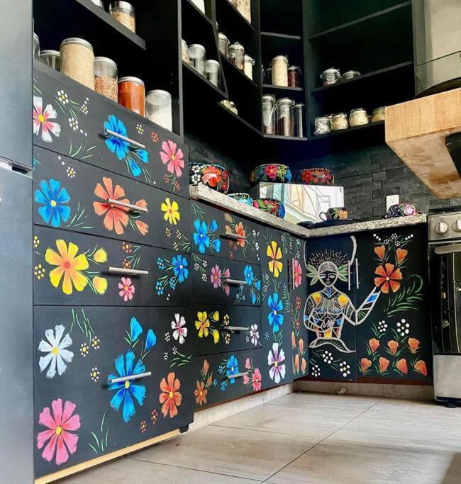 Luxurious Mid Century Modern Folk Art Home Mexico City Exterior photo